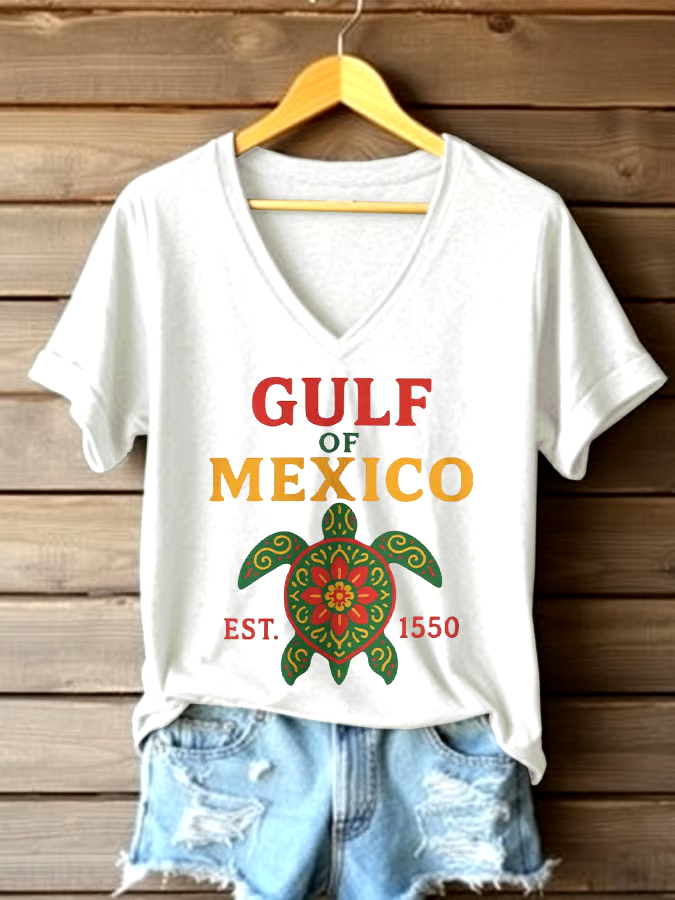 🌊Buy 3 get 12% off丨Women's Sea Turtle The Gulf Of Mexico Printed V Neck T-shirt